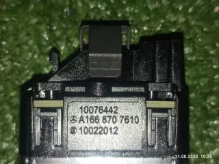 A1668707610 Кнопка закрытия крышки багажника Mercedes GLS X166 Арт 2-98493, вид 5