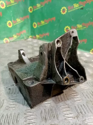 KB10K018AE Кронштейн генератора Ford Fiesta 4 1.3л Арт 2-99786, вид 4