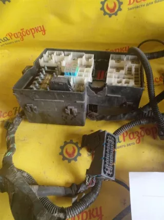 7M5T14A073 Блок предохранителей Ford Focus 1 Арт 2-104849, вид 2