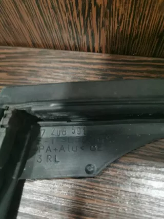 51767208591 Уплотнитель BMW X5 E70 Арт 2-115605, вид 3