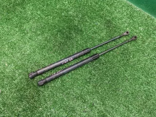 51247060622 Амортизаторы багажника BMW 1 E81/E82/E87/E88 Арт 2-115620, вид 2