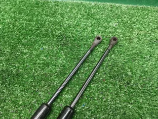 51247060622 Амортизаторы багажника BMW 1 E81/E82/E87/E88 Арт 2-115620, вид 4