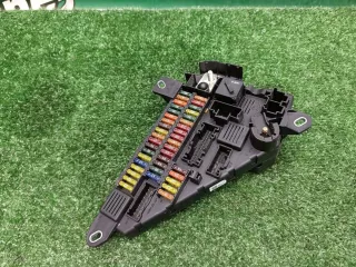6906618 Блок предохранителей BMW 5 E60/E61 Арт 2-128785, вид 3