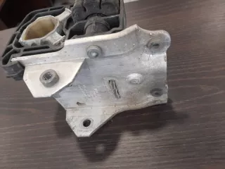 51117186513 Кронштейн радиатора BMW 5 F10/F11/GT F07 Арт 2-129411, вид 3