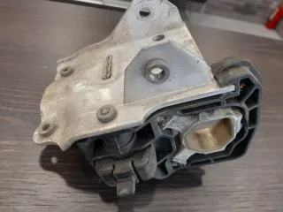 51117186513 Кронштейн радиатора BMW 5 F10/F11/GT F07 Арт 2-129411, вид 4