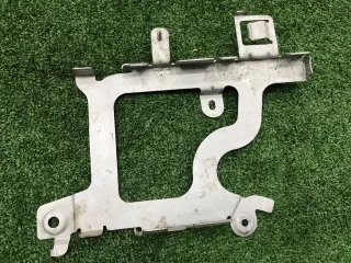 A1665450940 Кронштейн блока управления двигателем Mercedes GLS X166 Арт 2-144603, вид 2