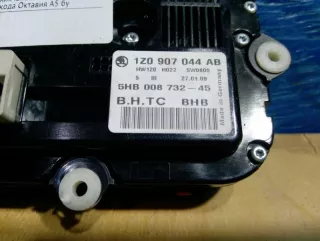 1Z0907044AB Блок управления климатом, печкой Skoda Octavia A5 Арт 2-146075, вид 3