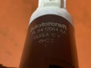 7L84-17664-AA Насос бачка омывателя Ford Escape 2 Арт 2-147856, вид 4