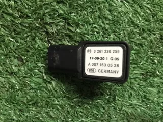 A0071530528 Датчик давления Mercedes C W205 Арт 2-162387, вид 2