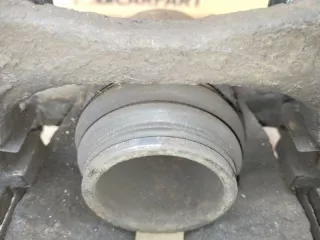 41001AX60A Суппорт Nissan Note E11 Арт 2-185496, вид 4