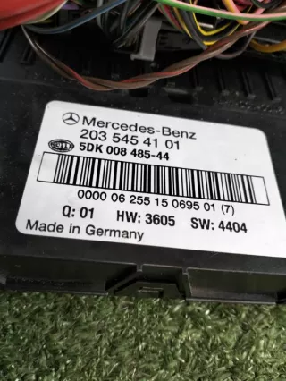 A2039060005 Блок sam передний Mercedes C W203 Арт 2-203283, вид 3