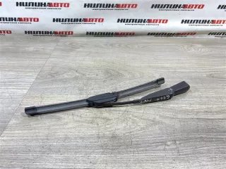 988101C000 Щеткодержатель (поводок стеклоочистителя, дворник) Hyundai Getz Арт 2-210640, вид 1