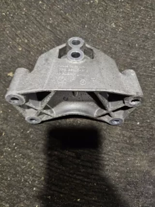 95837511810 Кронштейн раздатки Porsche Cayenne 958 Арт 2-228652, вид 2