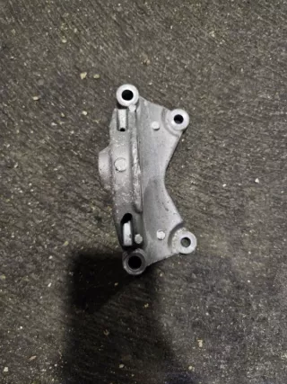 95837511810 Кронштейн раздатки Porsche Cayenne 958 Арт 2-228652, вид 3