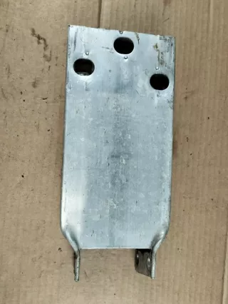 A2056200395 Кронштейн усилителя переднего бампера Mercedes C W205 Арт 2-253298, вид 3