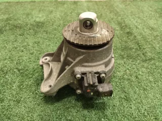 A2052406400 Подушка крепления двигателя Mercedes C W205 Арт 2-255895, вид 1