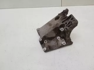 4M5Q19D624CD Кронштейн кондиционера Ford Focus 3 Арт 2-291642, вид 1
