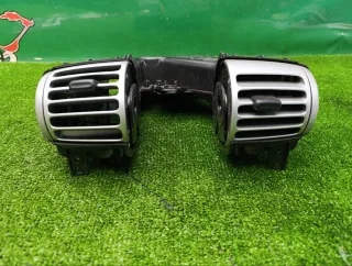 A4518300354 Дефлектор салона центральный Smart Fortwo 2 Арт 2-330866, вид 1
