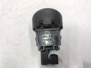 252901KA0A Кнопка аварийной сигнализации Nissan Juke 1 Арт 2-345417, вид 4