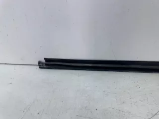 823310035R Уплотнитель Renault Duster 1 Арт 2-354523, вид 7