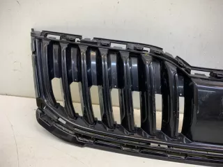5E0853653AZD4 Решетка радиатора Skoda Octavia A7 Арт 2-361365, вид 2