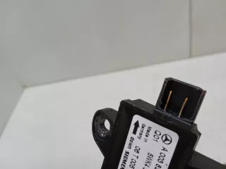 A0038201926 Датчик удара Mercedes S W221 Арт 2-400812, вид 2