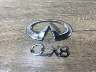 934911LL0B Эмблема крышки багажника Infiniti QX80 1 Арт 2-441290, вид 4