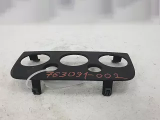 1388103 Рамка блока управления климат-контролем Ford Fiesta 5 Арт 2-497555, вид 1