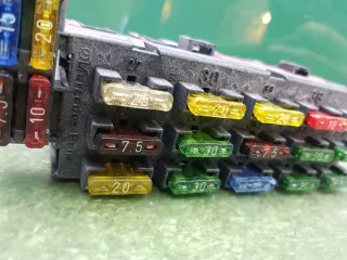 A1405450601 Блок предохранителей Mercedes S W140 Арт 2-503745, вид 3