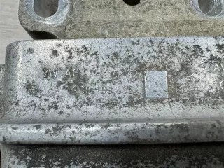 3C0199555AE Подушка крепления двигателя Volkswagen Tiguan 1 Арт 2-508765, вид 5
