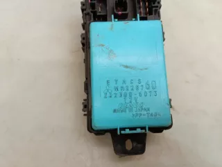 MR228760 Блок предохранителей Mitsubishi Colt 5 Арт 2-529437, вид 4