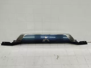 5817A265HD Накладка двери (крышки) багажника Mitsubishi Outlander 3 restailing 2 Арт 2-549333, вид 1