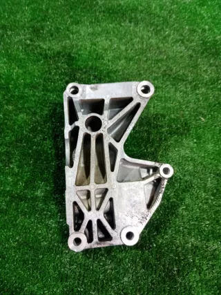 079903805J Кронштейн компрессора кондиционера Audi A6 C6 (S6,RS6) Арт 2-551755, вид 5