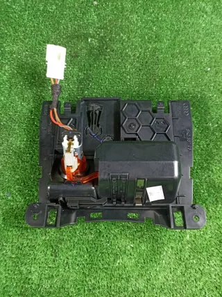 8K0857951C Прикуриватель Audi A4 B8 Арт 2-552409, вид 3