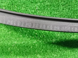 4E0839439N Уплотнитель резинка Audi A8 D3 (S8) Арт 2-554426, вид 3