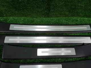 8E0853374P Накладка на порог салона (комплект) Audi A4 B7 Арт 2-555170, вид 4