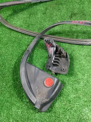 Уплотнитель резинка Audi TT 1 2002г. 8N0837702B - Фото 6