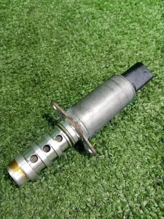06F109257B Клапан изменения фаз vvti / регулировки газораспределения Volkswagen Jetta 5 Арт 2-557091, вид 2