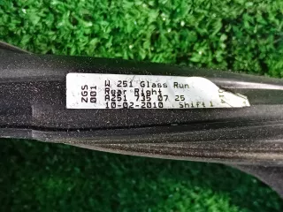 A2517350725 Уплотнитель резинка Mercedes R W251 Арт 2-566090, вид 4