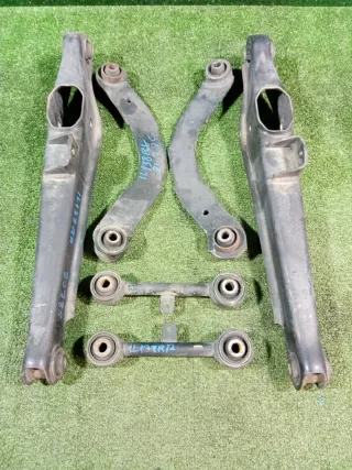 4113A011 Рычаг подвески (комплект) Mitsubishi Outlander 1 Арт 2-568549