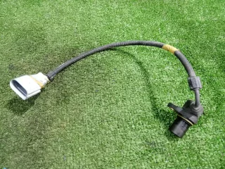 95560643300 Датчик коленвала Porsche Cayenne 955 Арт 2-571599, вид 1