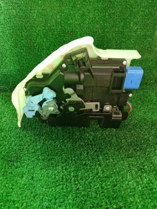 3D2837015K Замок боковой двери Volkswagen Golf 5 Арт 2-572493, вид 2