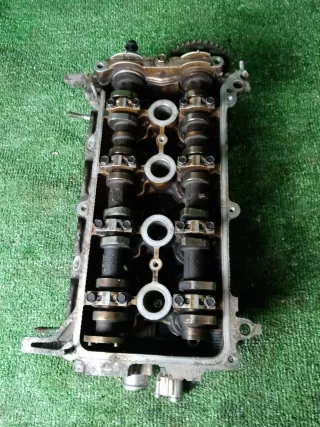 1110121061 Головка блока цилиндров Toyota Prius 2 1.0л Арт 2-575307, вид 1
