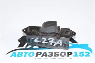 MR587944 Кнопка стеклоподъекника Mitsubishi Colt 6 Арт 2-586105