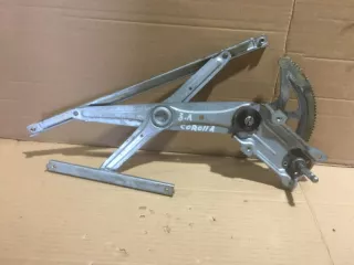 69840-0F010 Стеклоподъемник Toyota Corolla E120 Арт 2-613356