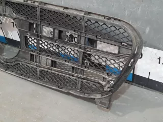 A1568880360 Решетка радиатора Mercedes A W168 Арт 2-630725, вид 3