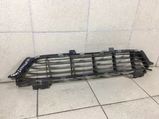 531120K190 Решетка в бампер центральная Toyota Fortuner 2 Арт 2-638054, вид 3