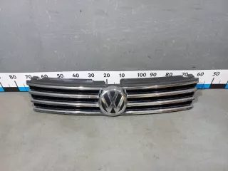 7P6853651J Решетка радиатора Volkswagen Touareg 2 Арт 2-641856, вид 1