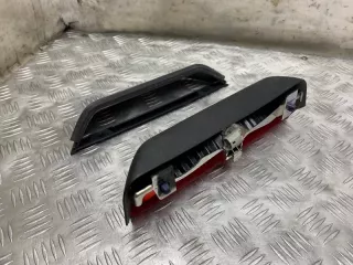 8157001070 Стоп-сигнал Pontiac Vibe 1 Арт 2-655182, вид 8