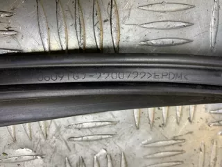 6815133080 Уплотнитель стекла Toyota Camry XV30 Арт 2-658042, вид 13